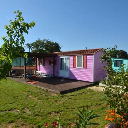 招待所 Flores Mobile Homes 罗维尼